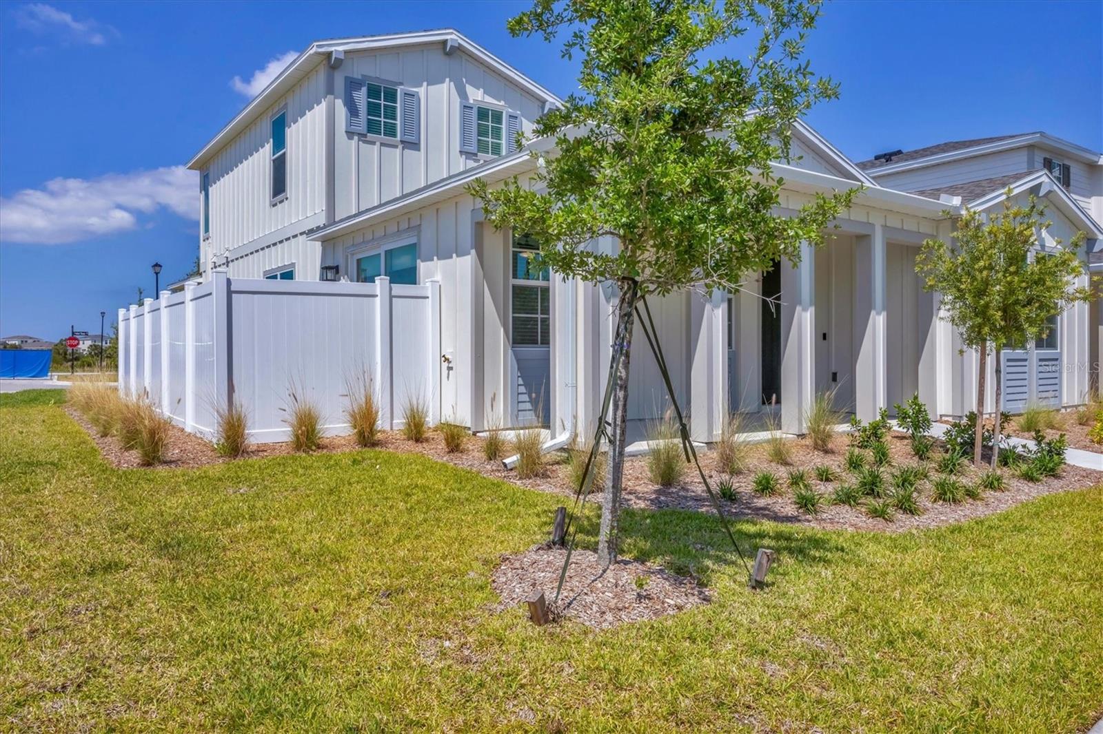 BB LIVING IN WELLEN PARK - Residential Lease
