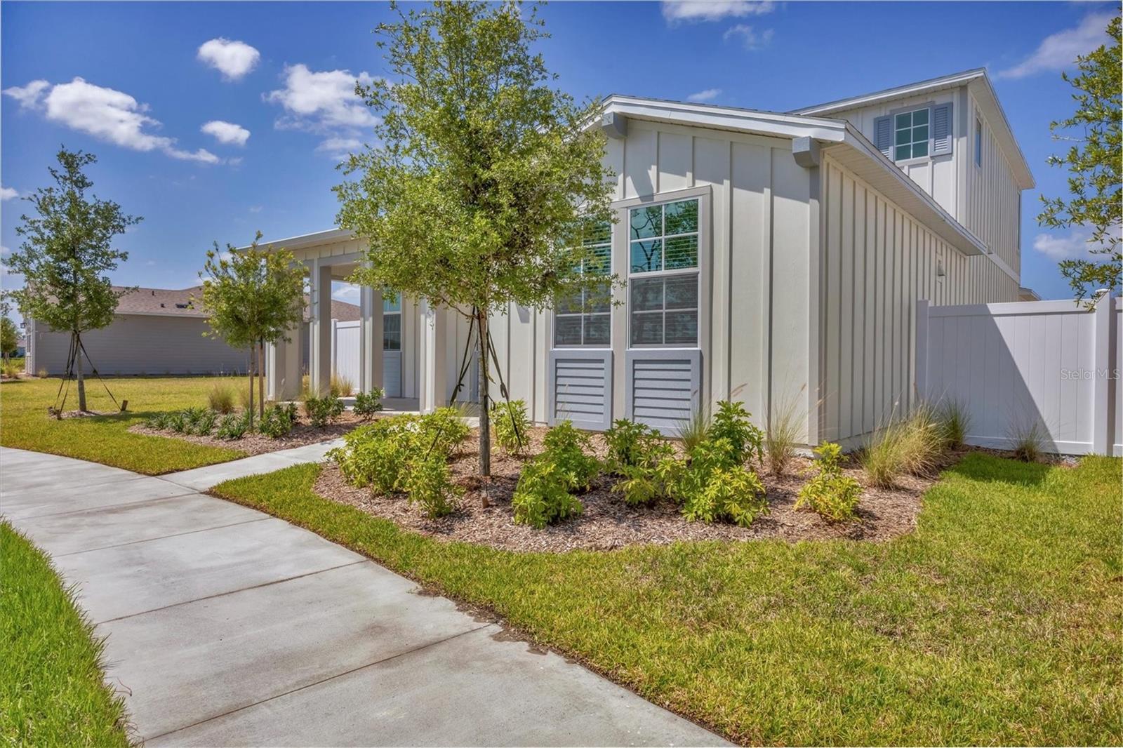 BB LIVING IN WELLEN PARK - Residential Lease