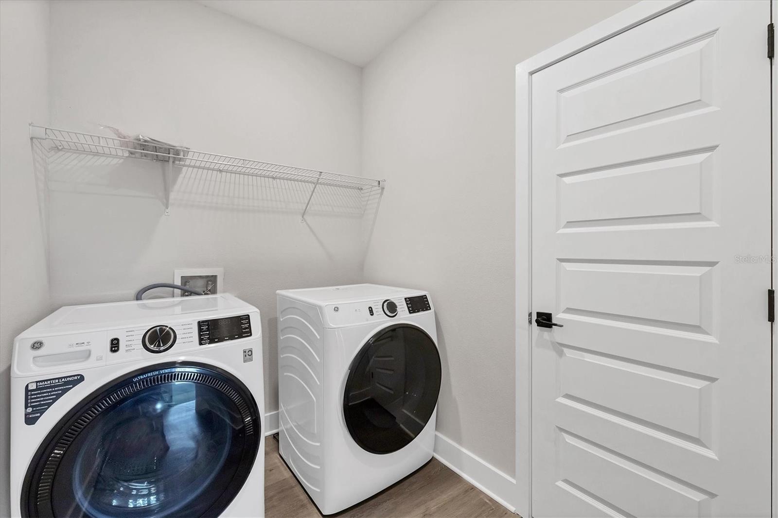 BB LIVING IN WELLEN PARK - Residential Lease