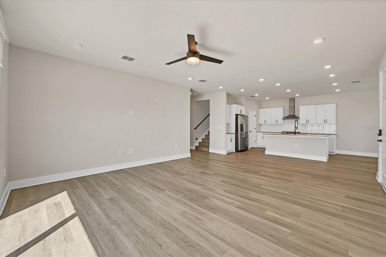 BB LIVING IN WELLEN PARK - Residential Lease