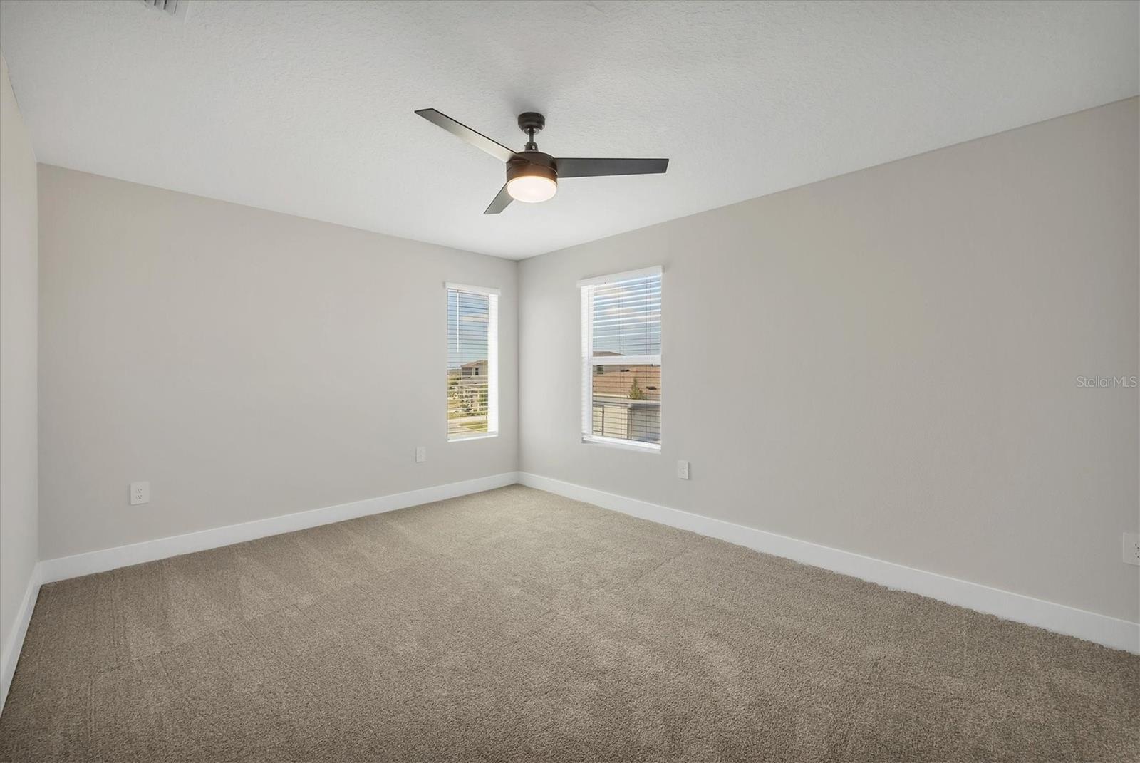 BB LIVING IN WELLEN PARK - Residential Lease