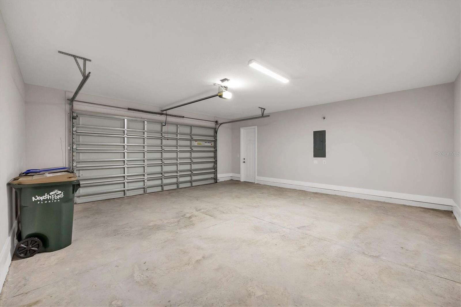 BB LIVING IN WELLEN PARK - Residential Lease