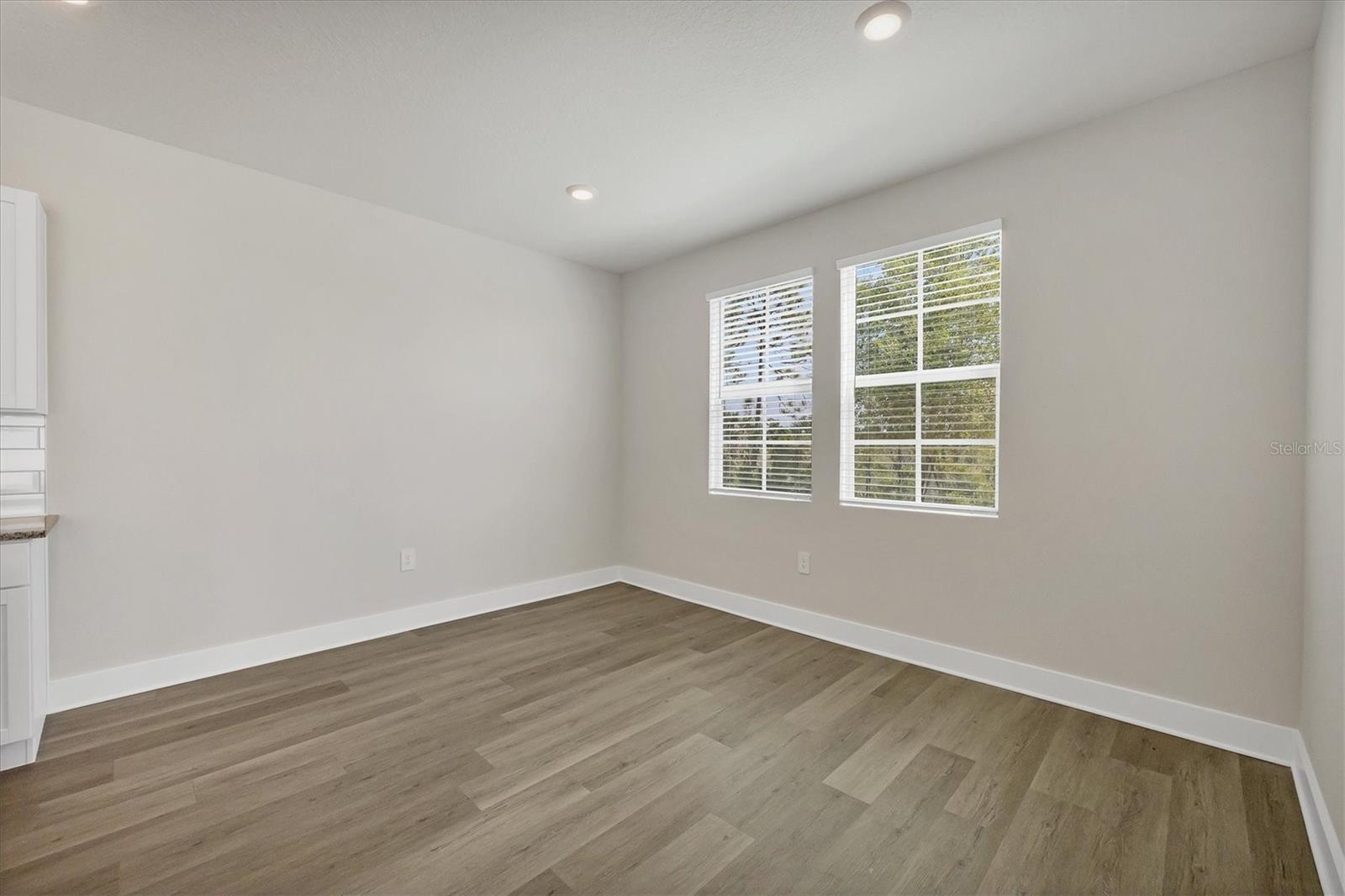 BB LIVING IN WELLEN PARK - Residential Lease