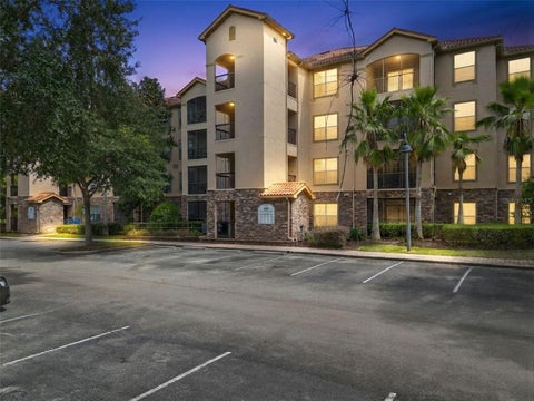Photo of 1301 Tuscan Terrace #9301, Davenport, FL 33896 (MLS # O6447164)