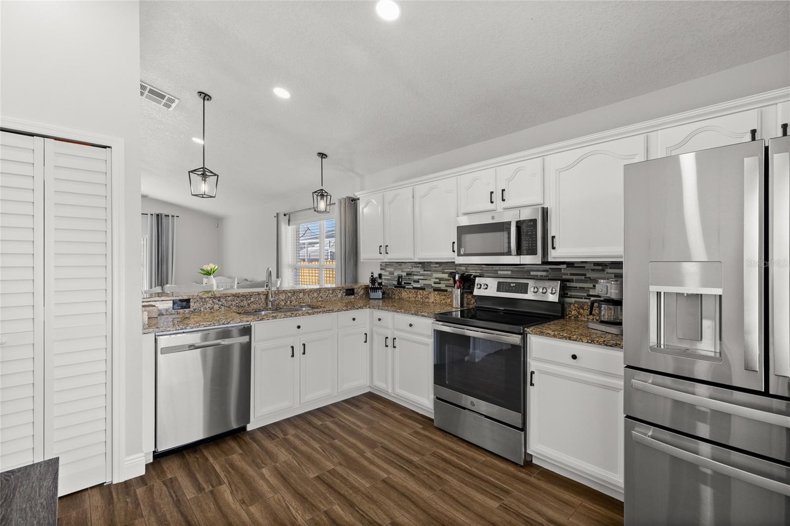 CHATHAM PARK AT SAUSALITO PH 3 - Residential
