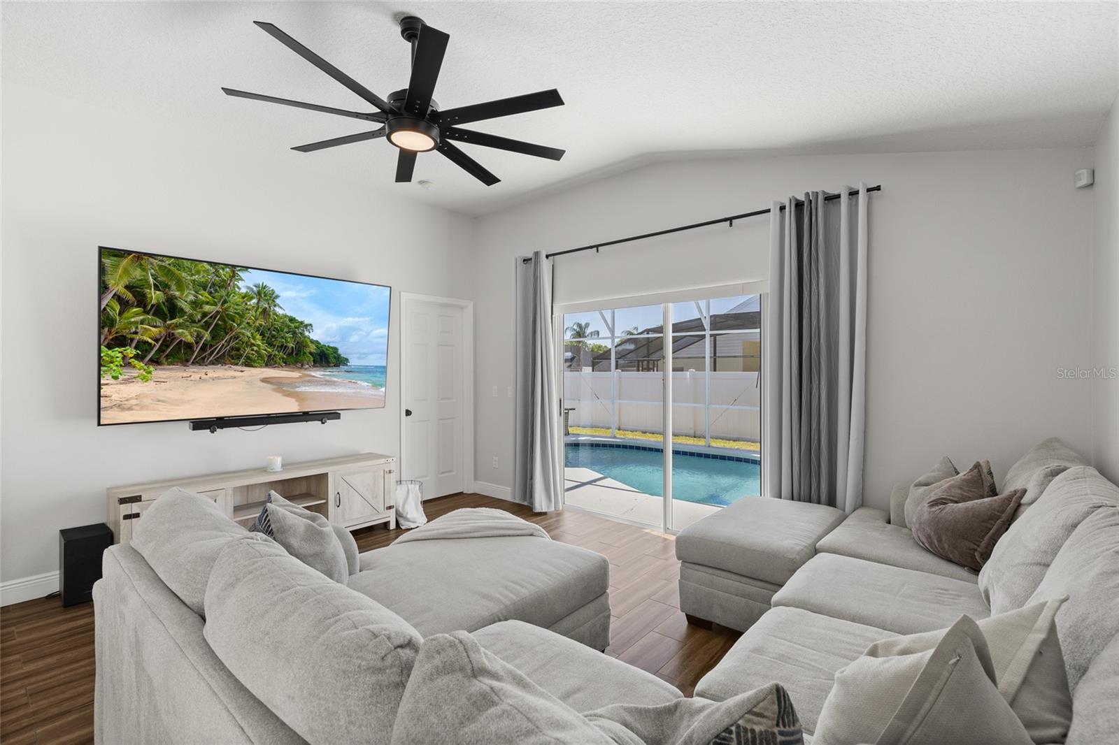 CHATHAM PARK AT SAUSALITO PH 3 - Residential