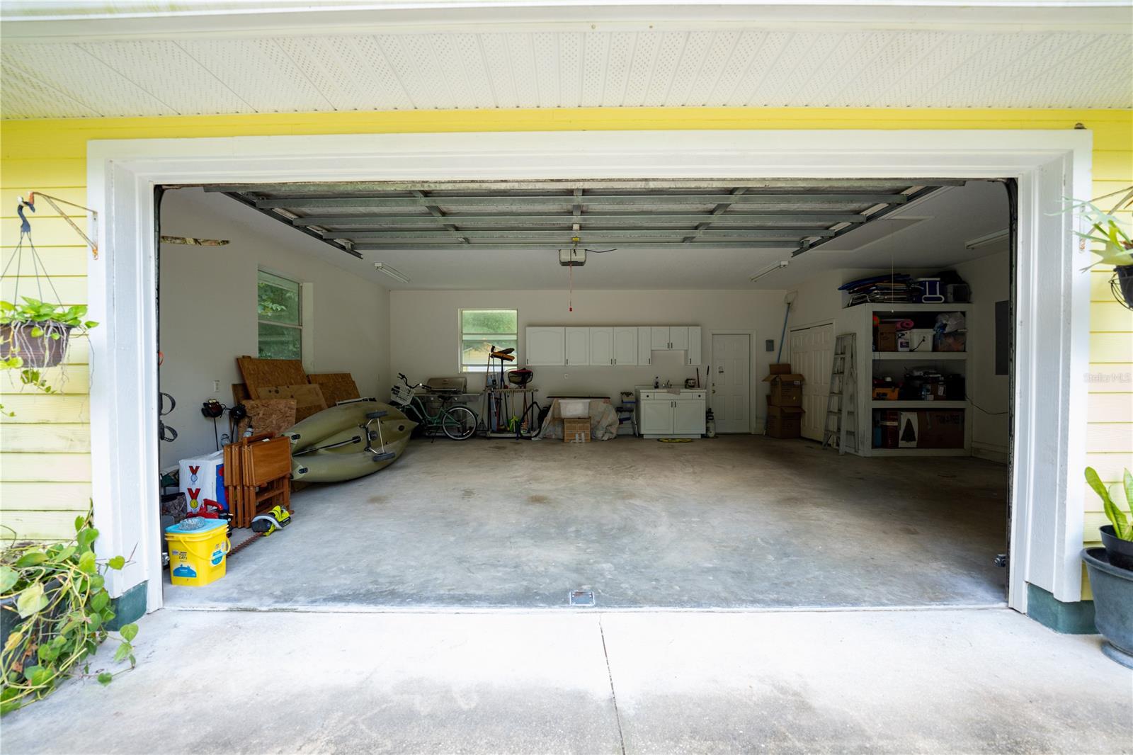 Model Land Companys - Residential