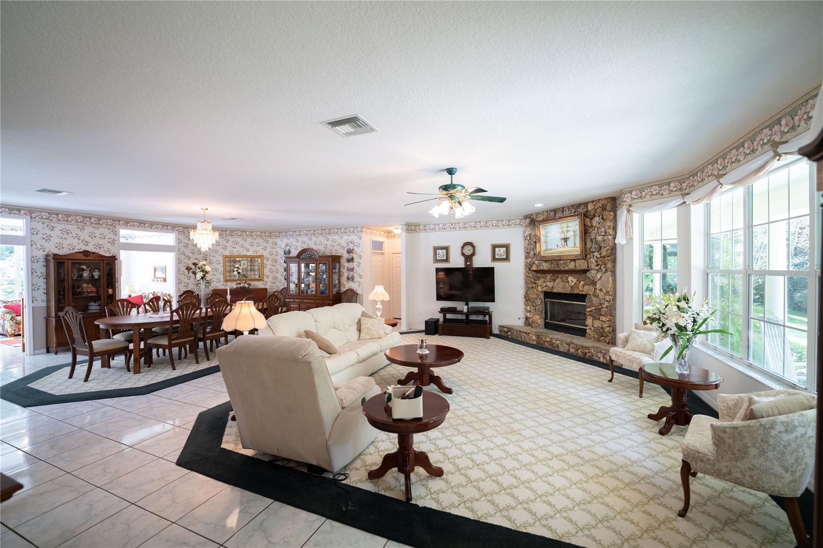 Model Land Companys - Residential