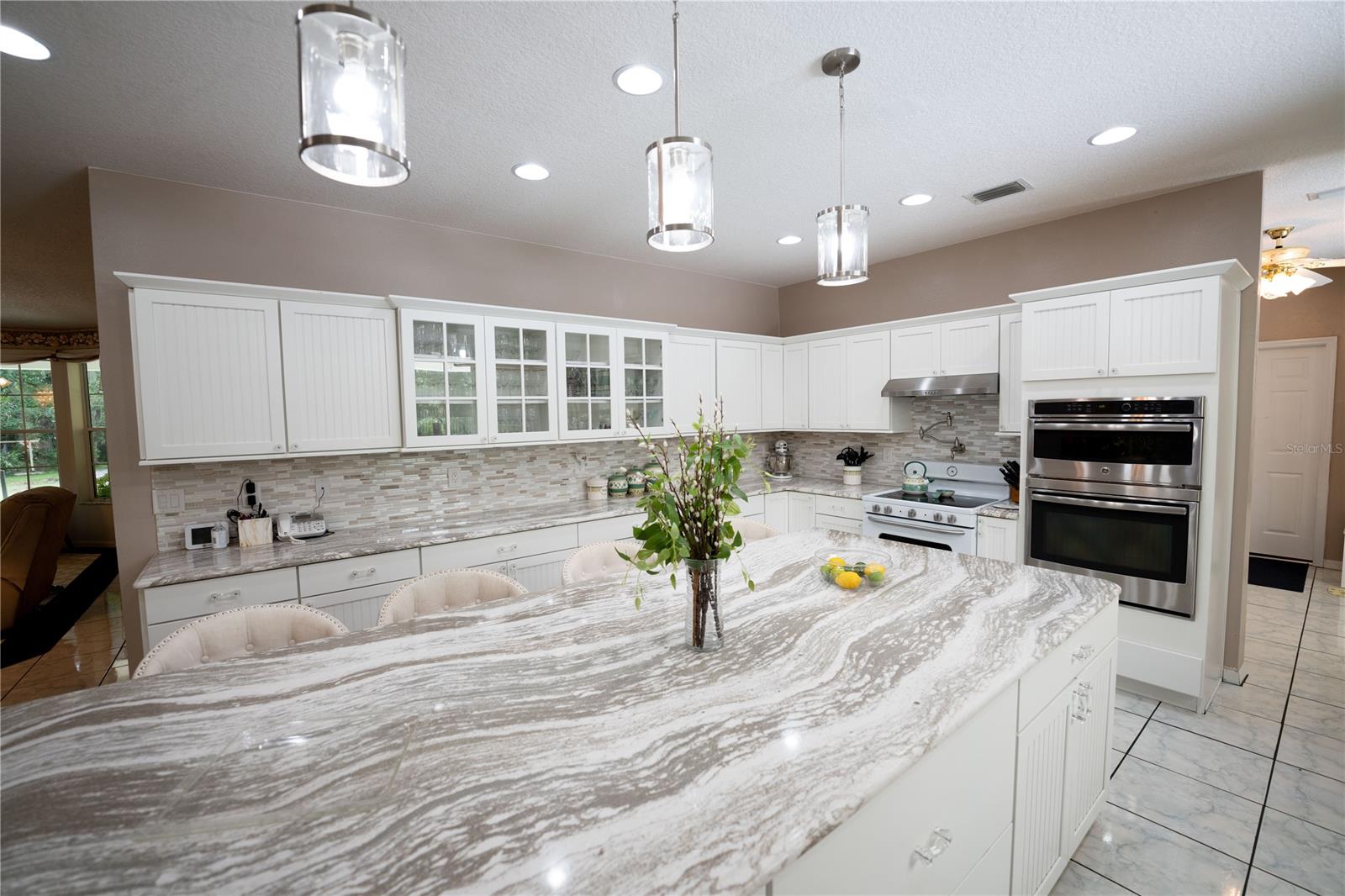 Model Land Companys - Residential