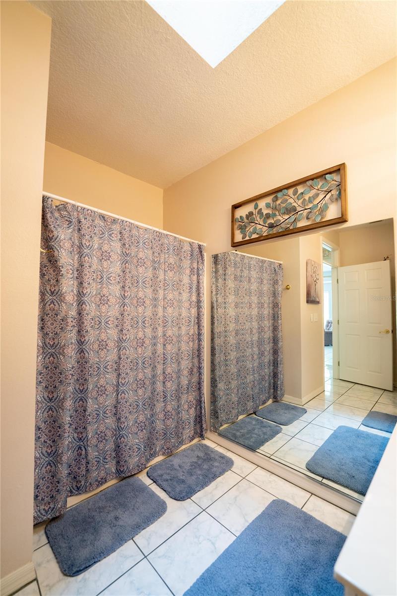 Model Land Companys - Residential