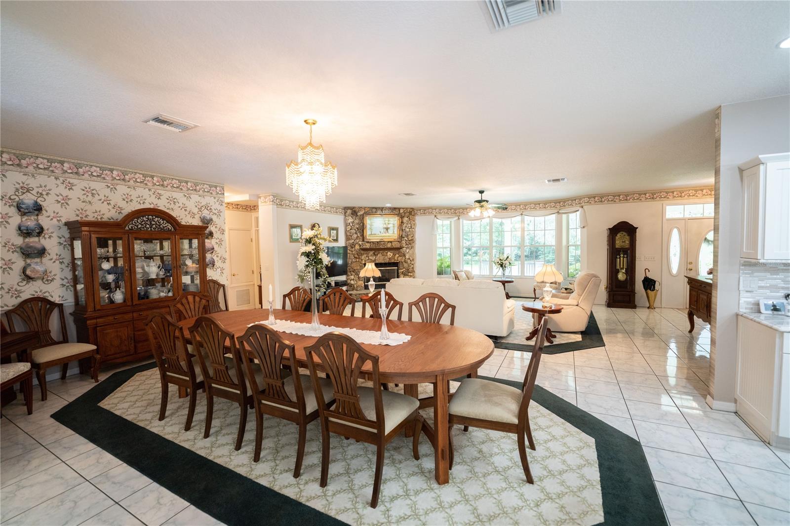 Model Land Companys - Residential