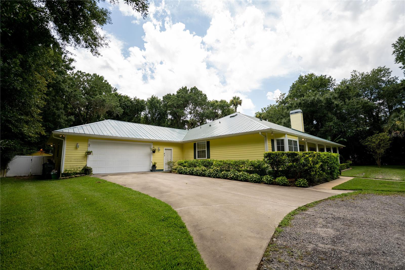 Model Land Companys - Residential