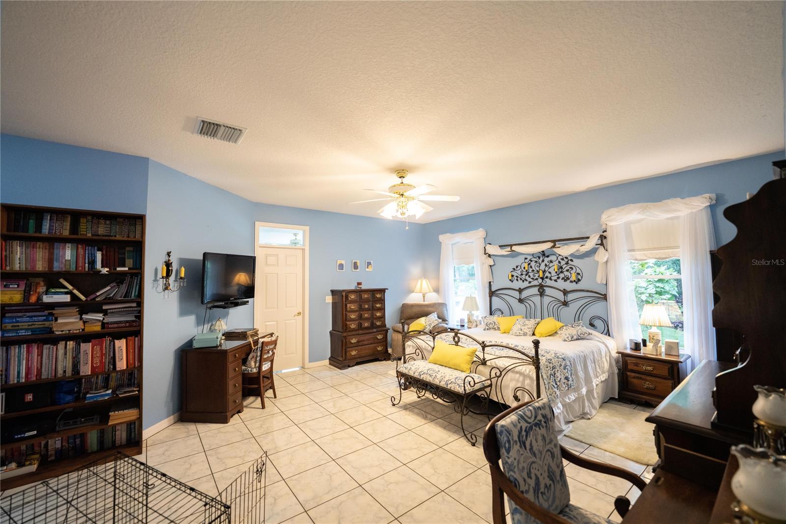 Model Land Companys - Residential