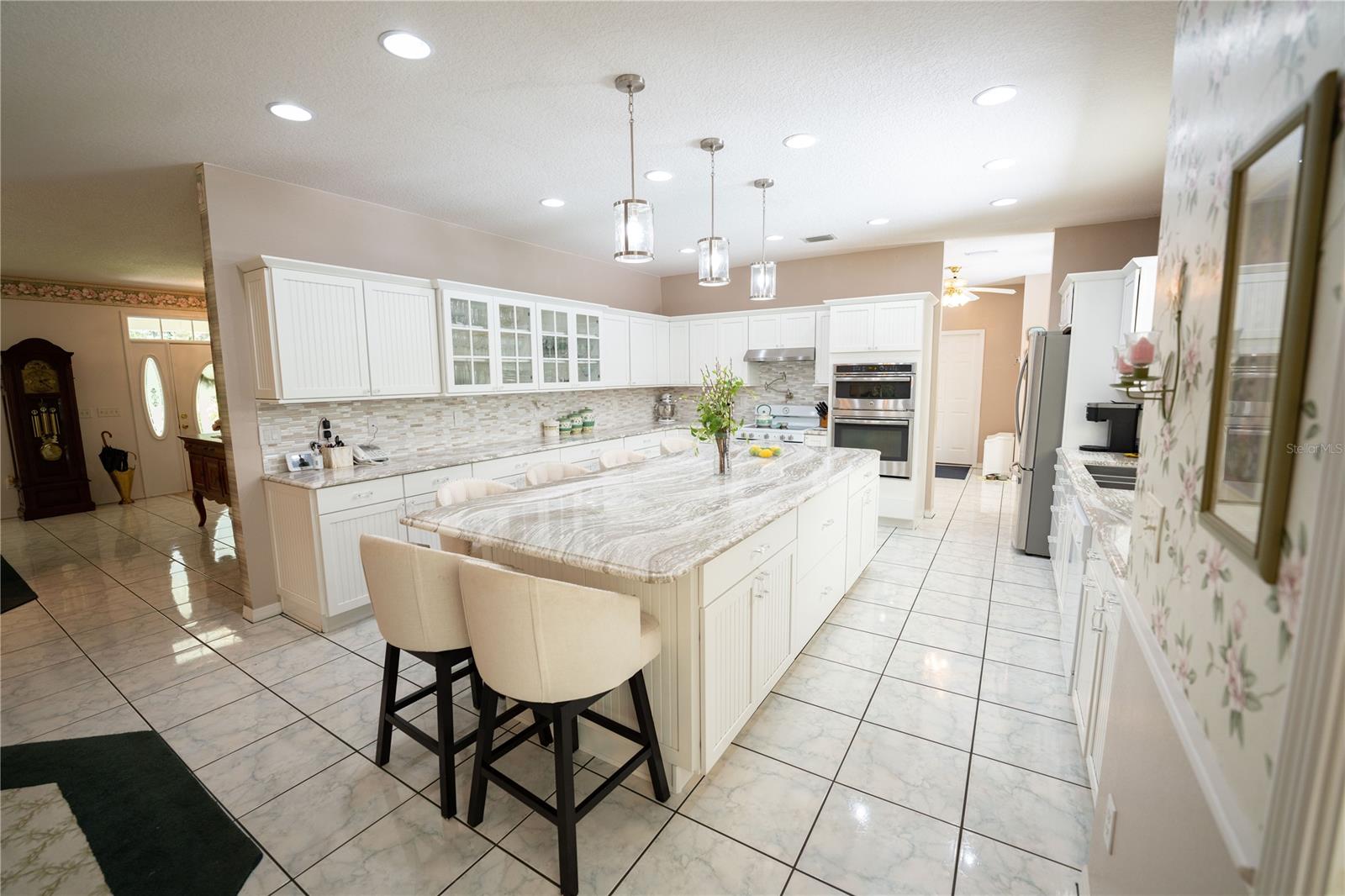 Model Land Companys - Residential