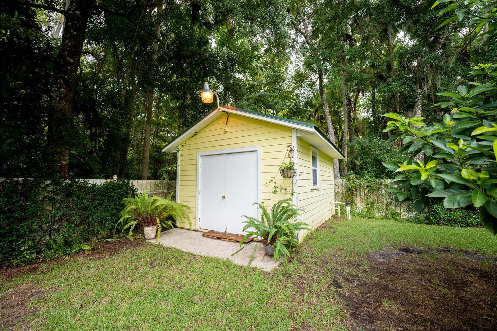 Model Land Companys - Residential