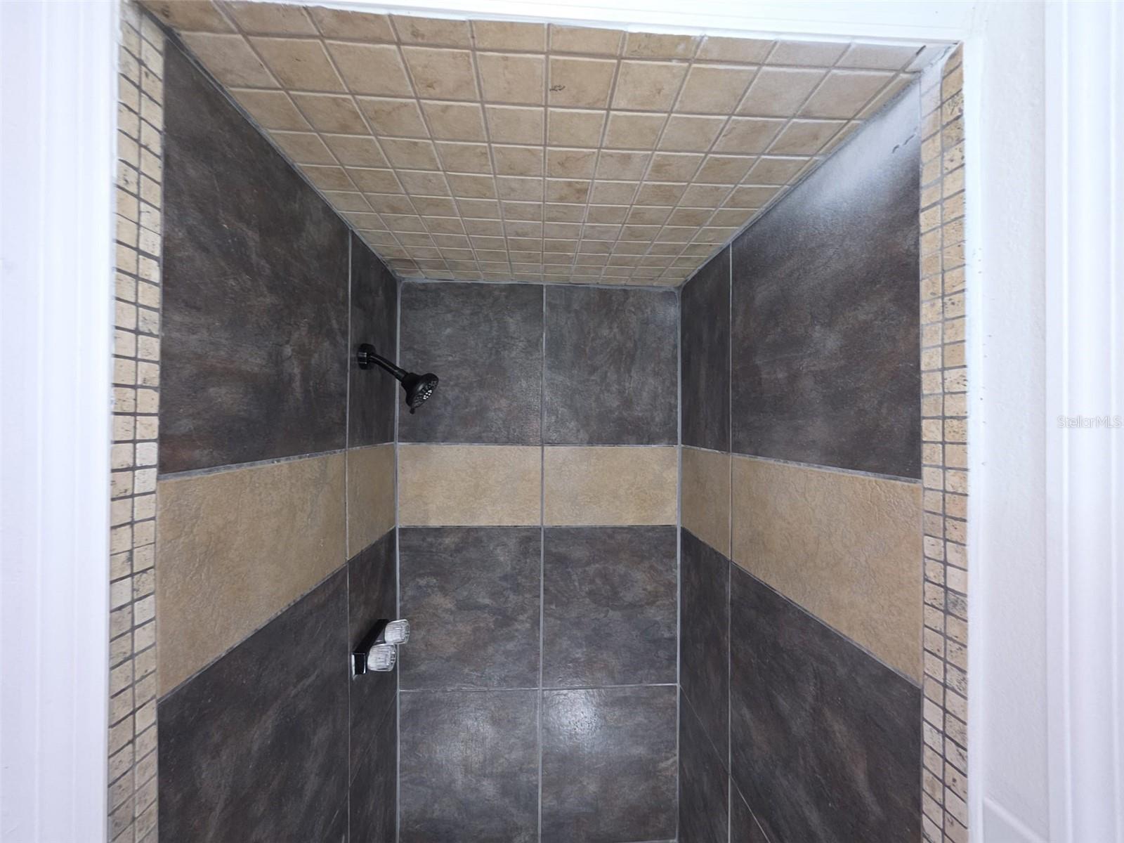 ORANGE BLOSSOM HILLS UN 16 - Residential