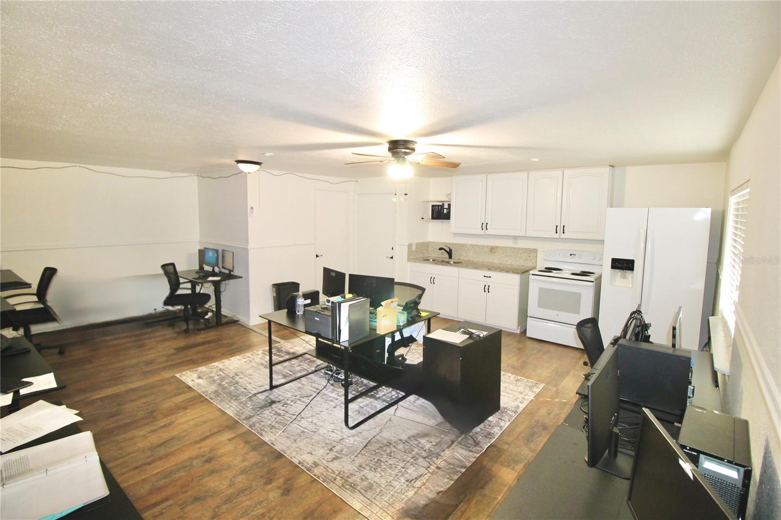 SCENIC HEIGHTS - Commercial Sale