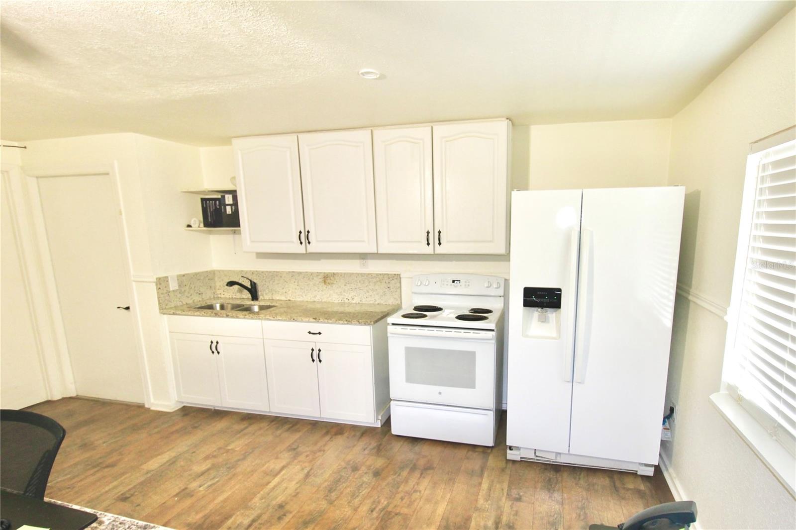 SCENIC HEIGHTS - Commercial Sale