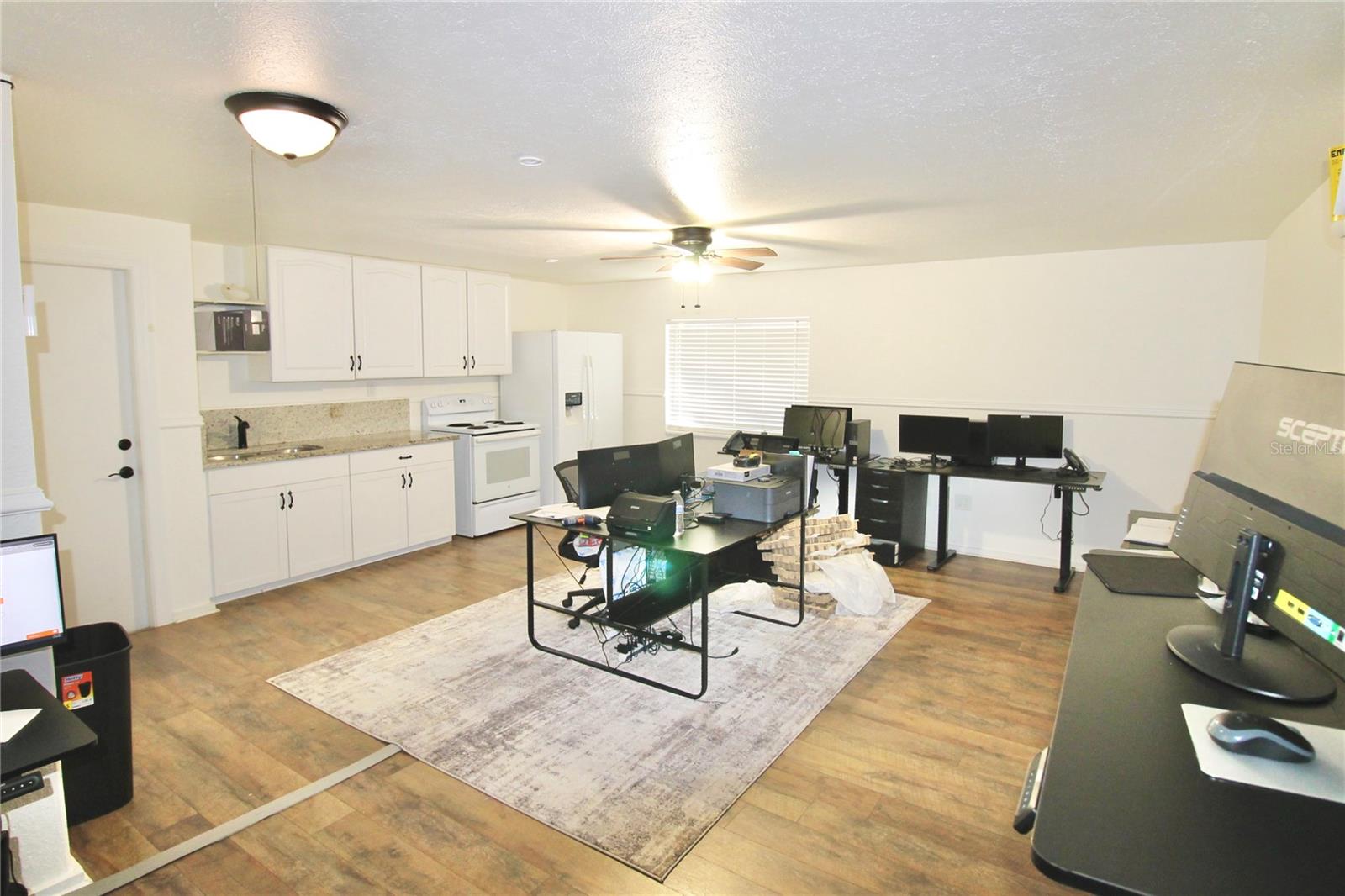 SCENIC HEIGHTS - Commercial Sale