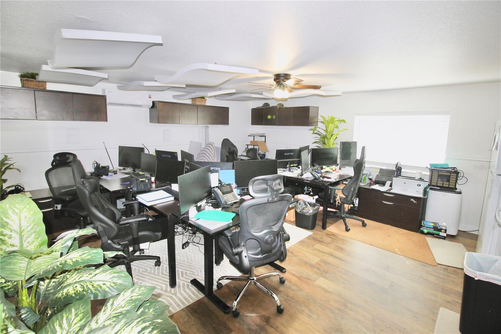 SCENIC HEIGHTS - Commercial Sale