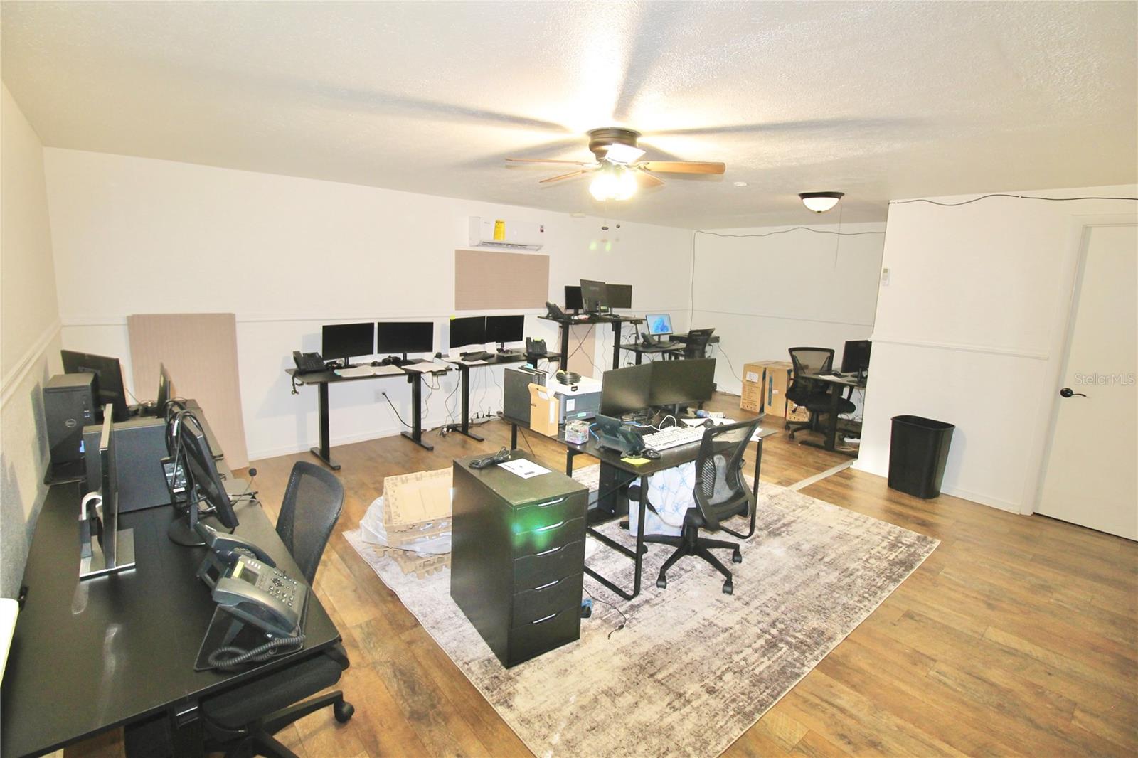 SCENIC HEIGHTS - Commercial Sale