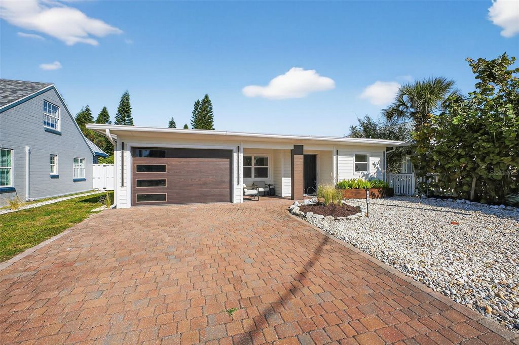 Photo of 206 Kirkland Road, New Smyrna Beach, FL 32169 (MLS # NS1086541)