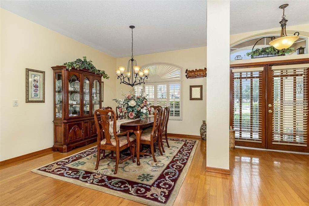 10001 HIGHLAND WOODS COURT