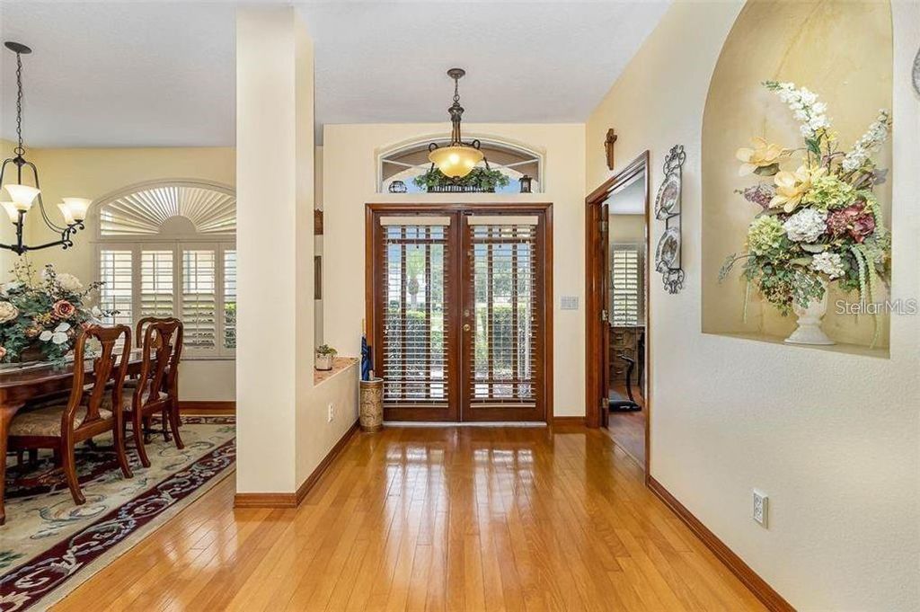 Photo of 10001 Highland Woods Court, Orlando, FL 32836 (MLS # O6394492)