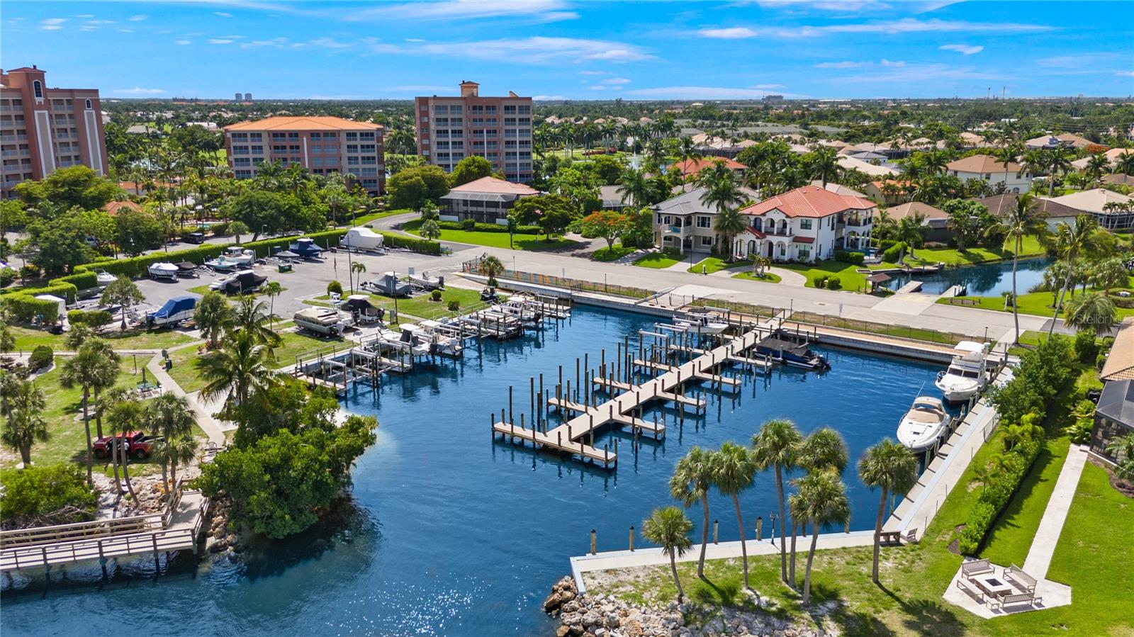 WATERS EDGE 2/PEPPERTREE POIN - Residential