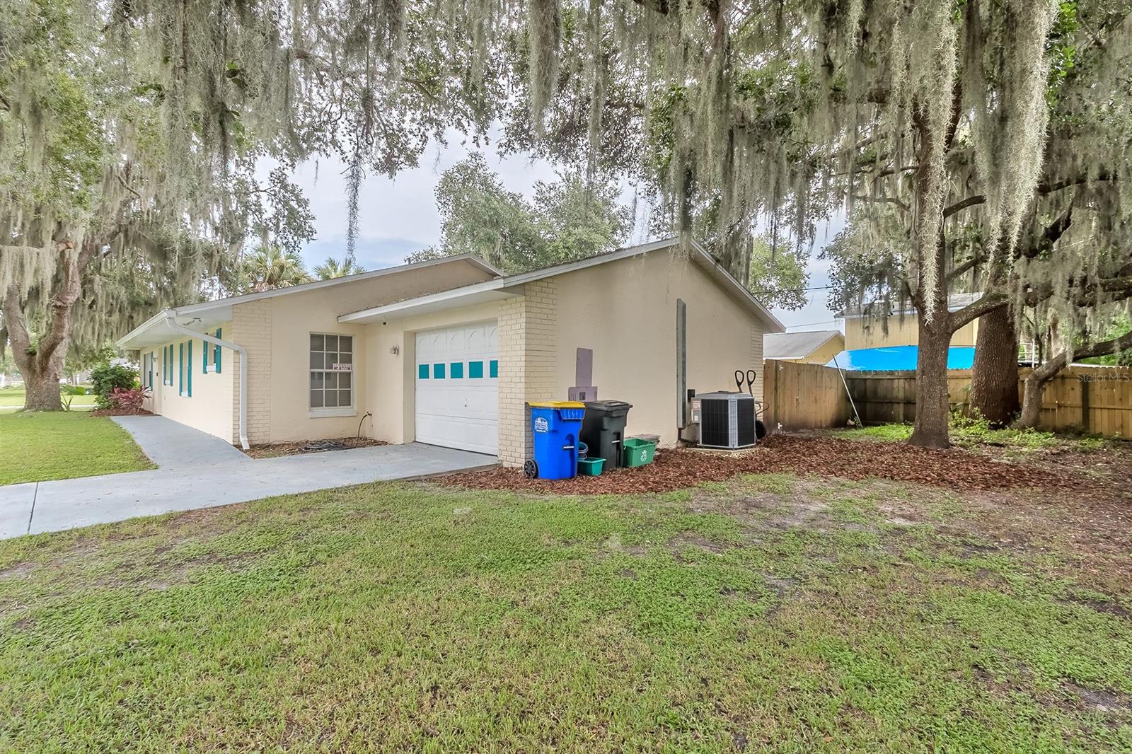 Florida Shores 01 - Residential