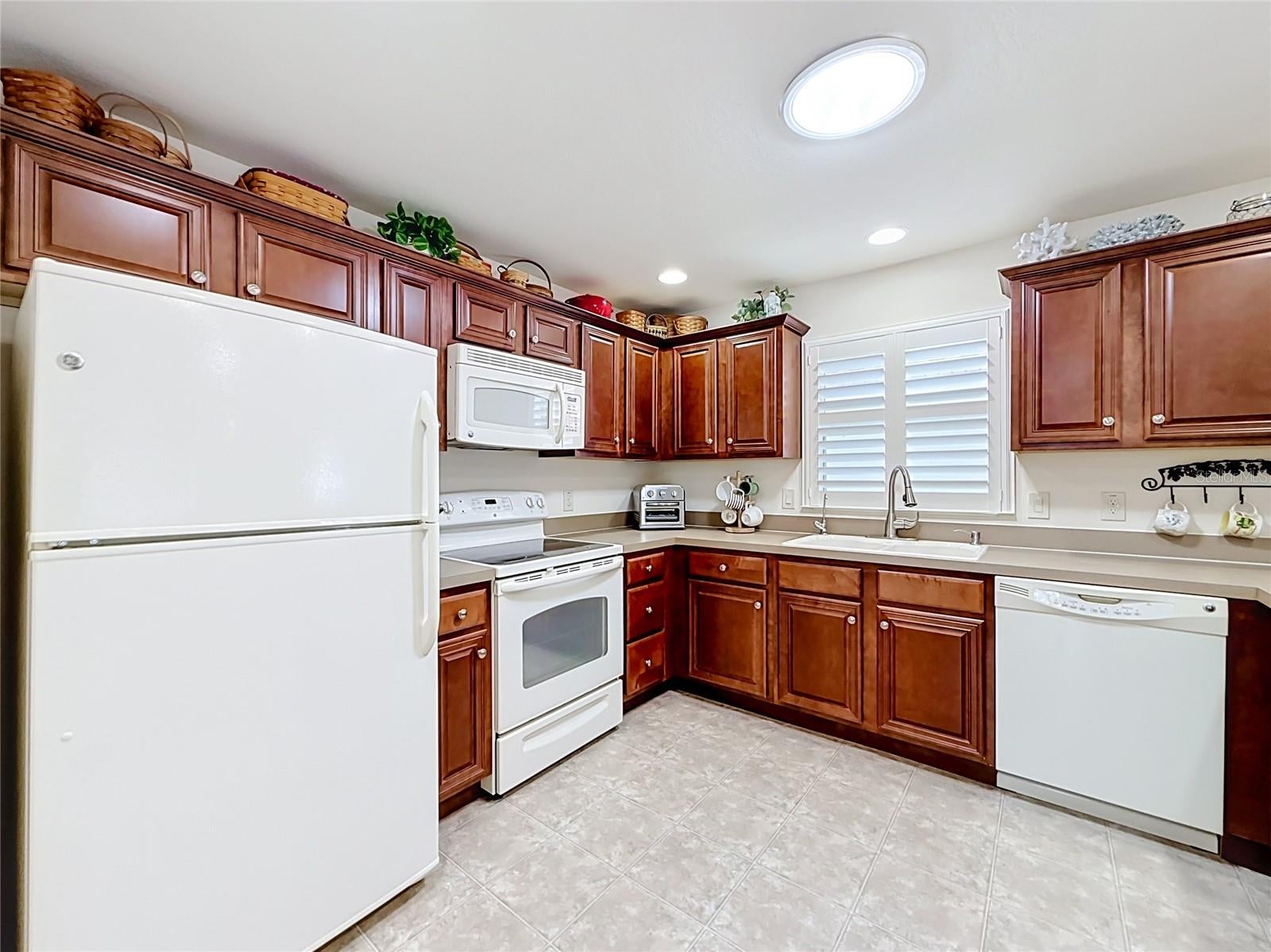 2001 ALTAMONTE WAY