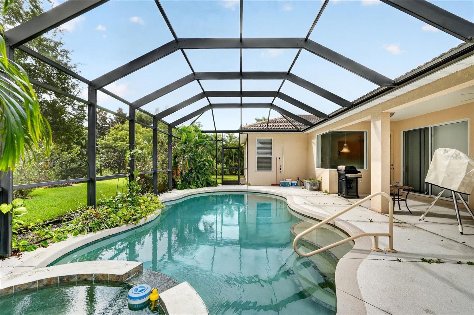 1322 WESTERN PINE CIRCLE