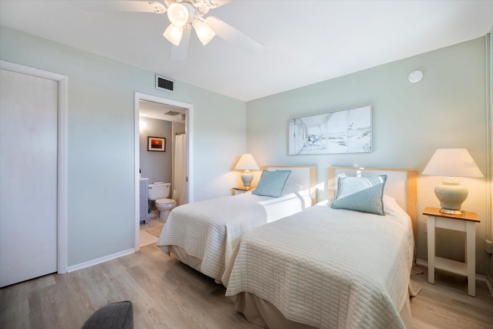 THE ORLEANS - Residential