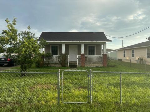 A home in DADE CITY