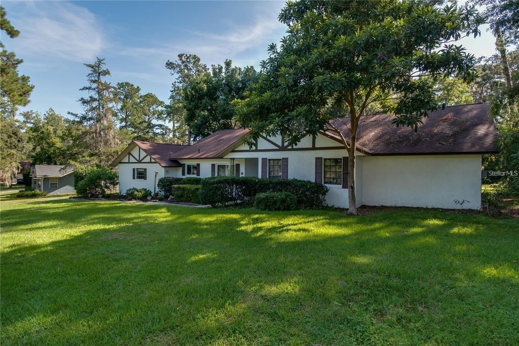 Photo of 4455 NW 80th Terrace, Ocala, FL 34482 (MLS # OM722194)