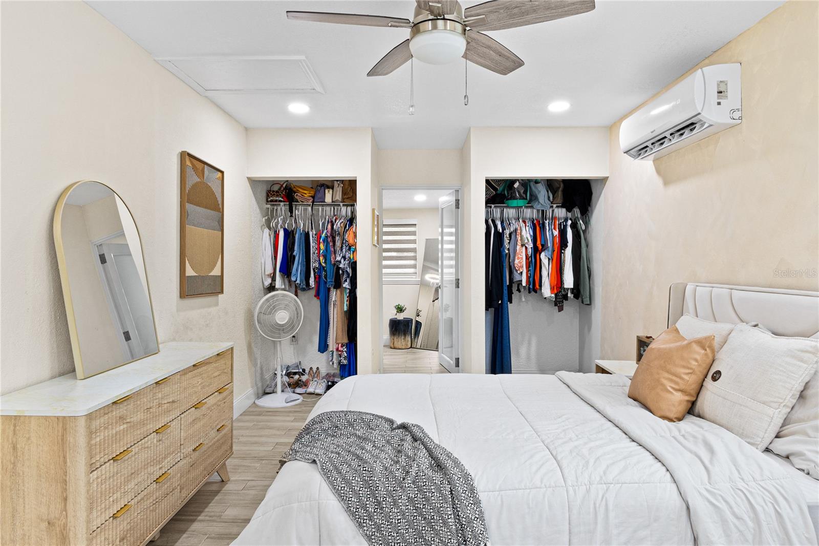 DELTONA LAKES UNIT 10 IN 25 & 36 18 30 - Residential Lease