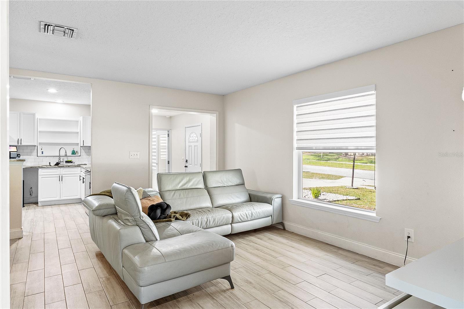 DELTONA LAKES UNIT 10 IN 25 & 36 18 30 - Residential Lease