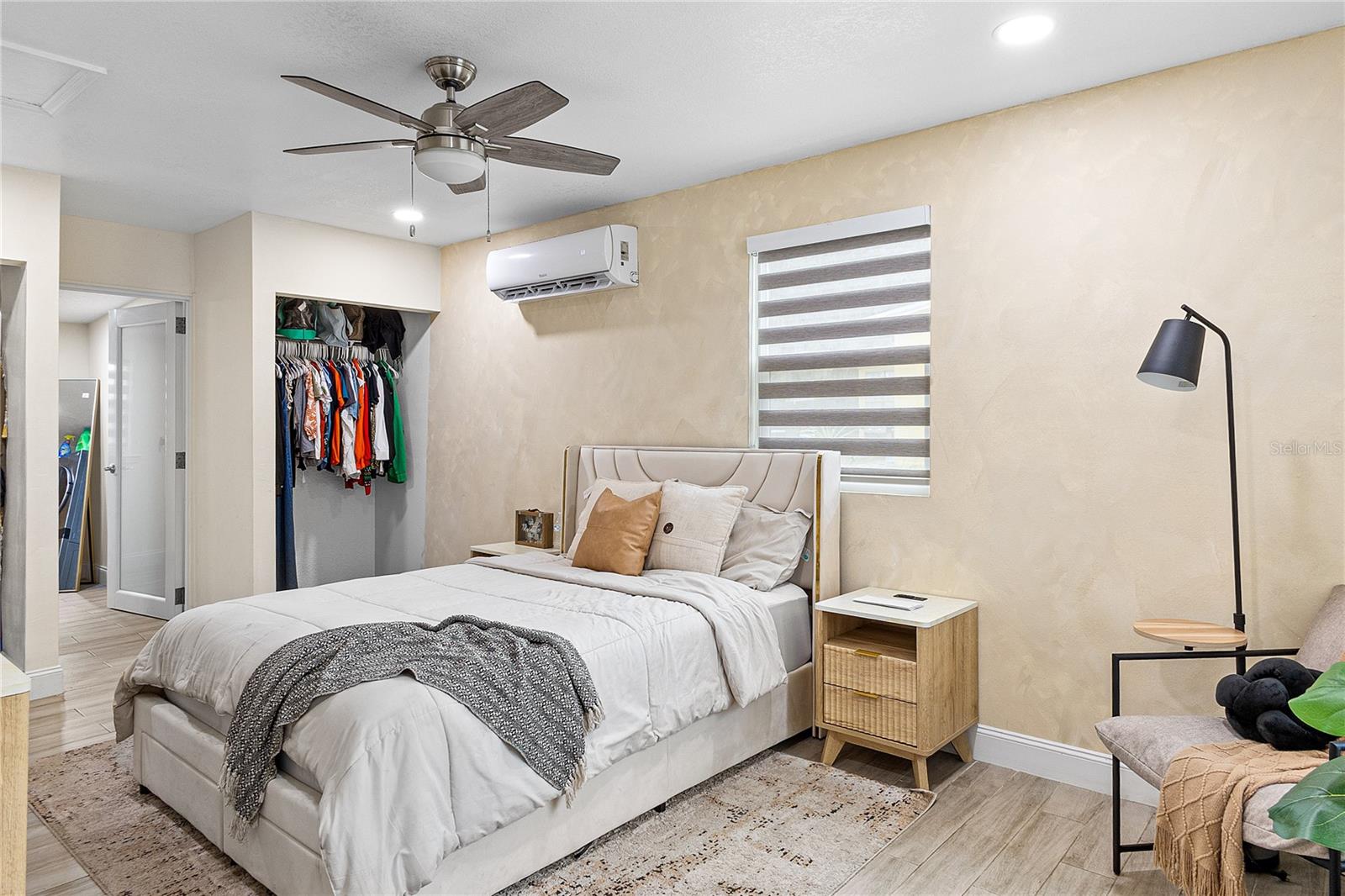 DELTONA LAKES UNIT 10 IN 25 & 36 18 30 - Residential Lease