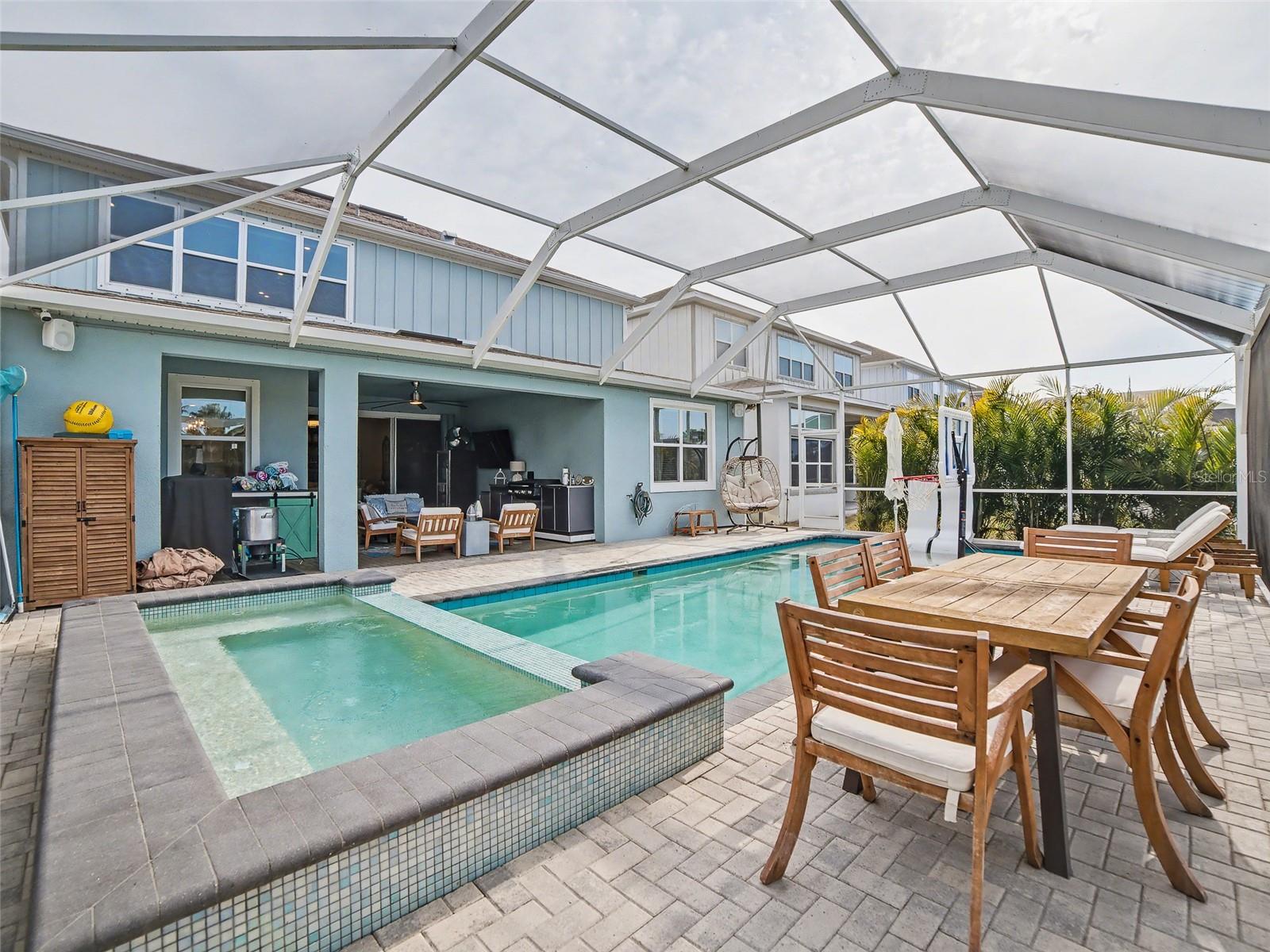 MIRABAY PRCL 8 - Residential