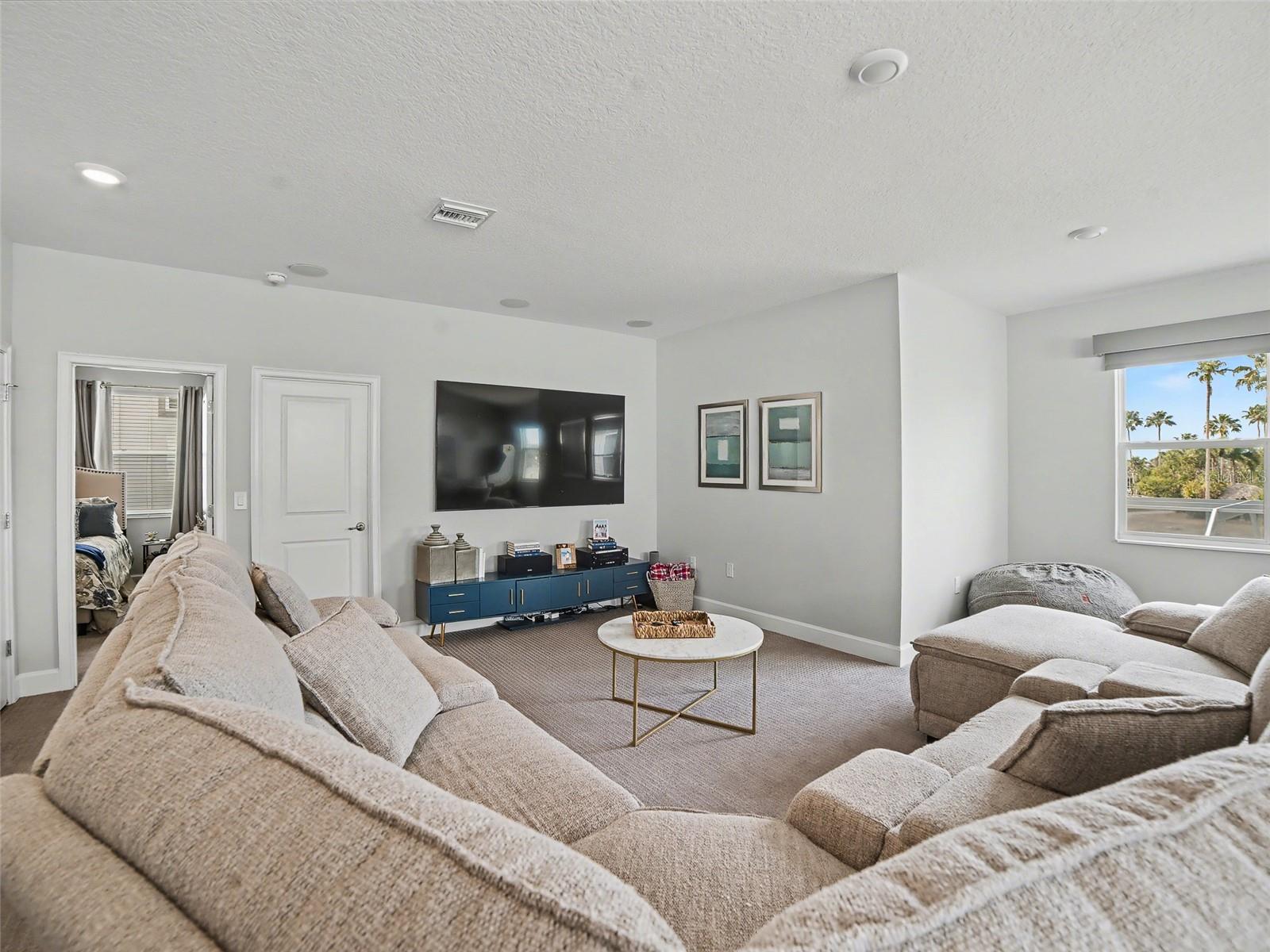 MIRABAY PRCL 8 - Residential