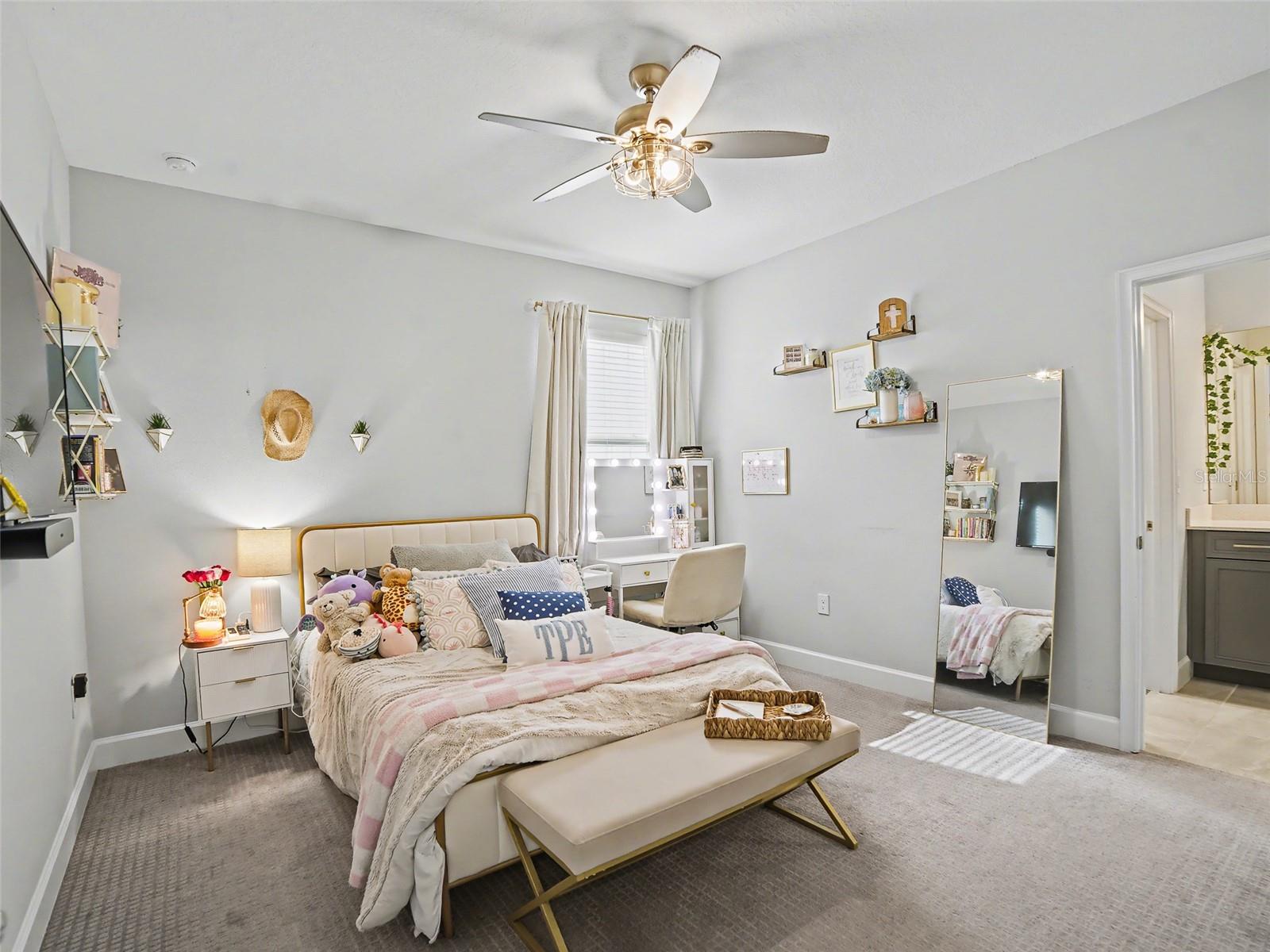 MIRABAY PRCL 8 - Residential