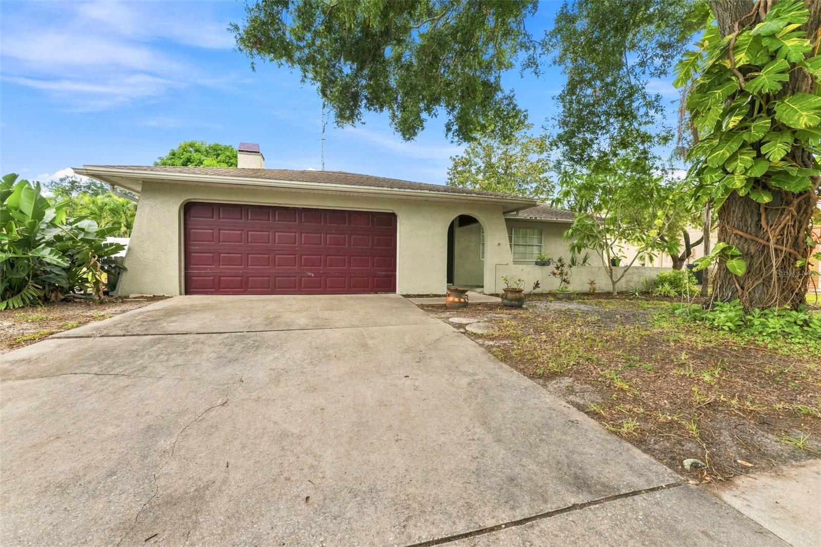 2202 CITRUS HILL LANE