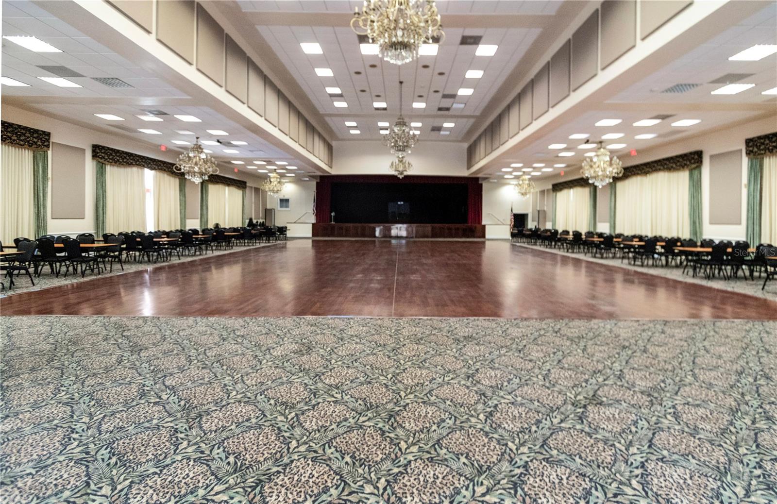 OAK RUN PARK VIEW - Residential