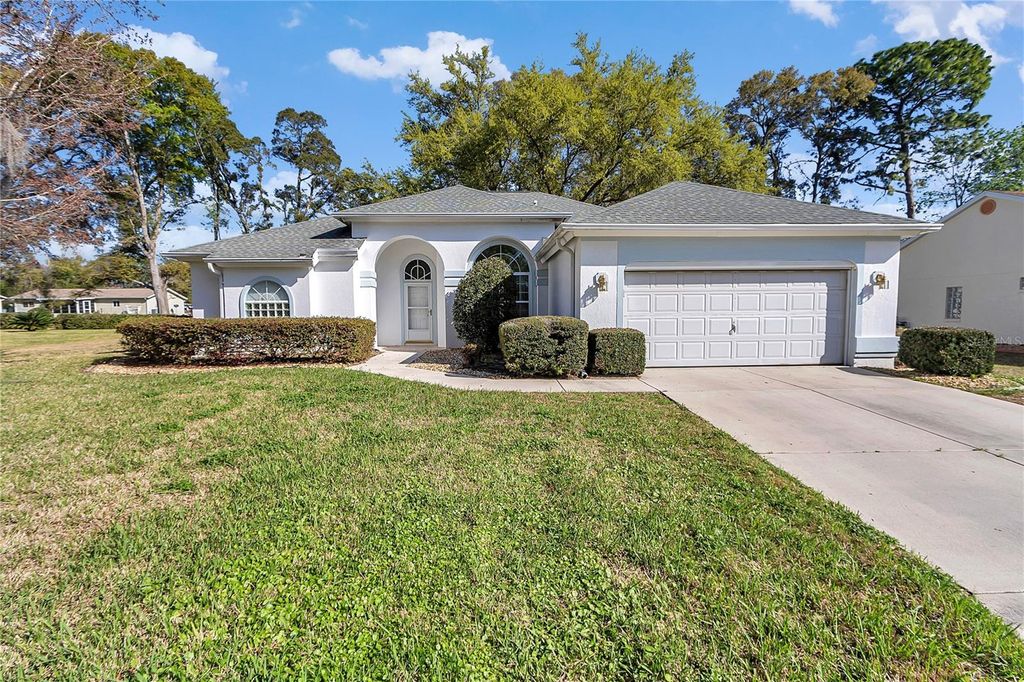 Photo of 11365 SW 75th Terrace Road, Ocala, FL 34476 (MLS # OM720834)