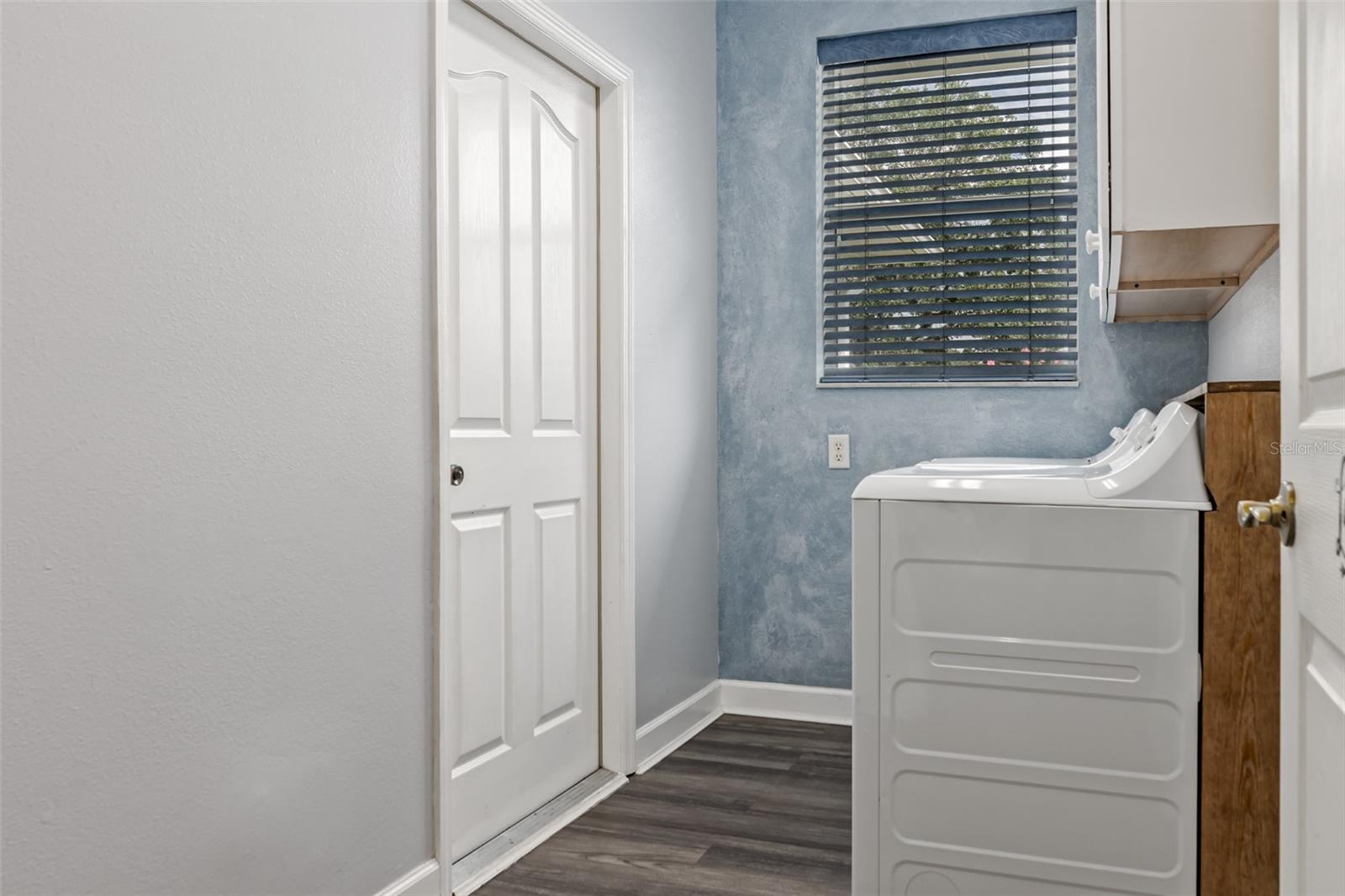 ANCIENT OAKS UNIT ONE - Residential