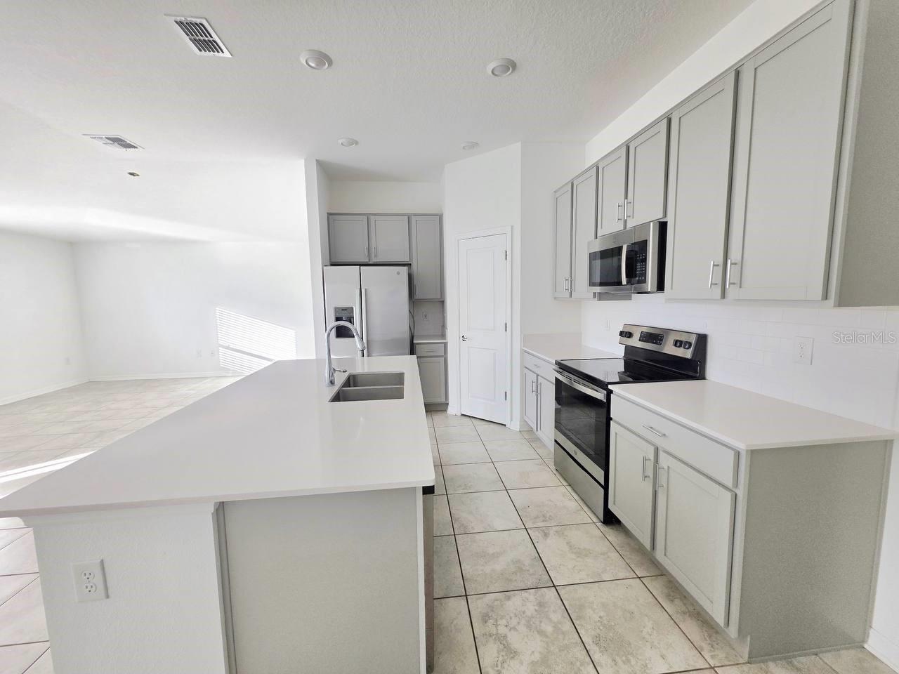 STOREY CREEK PH 2B - Residential Lease