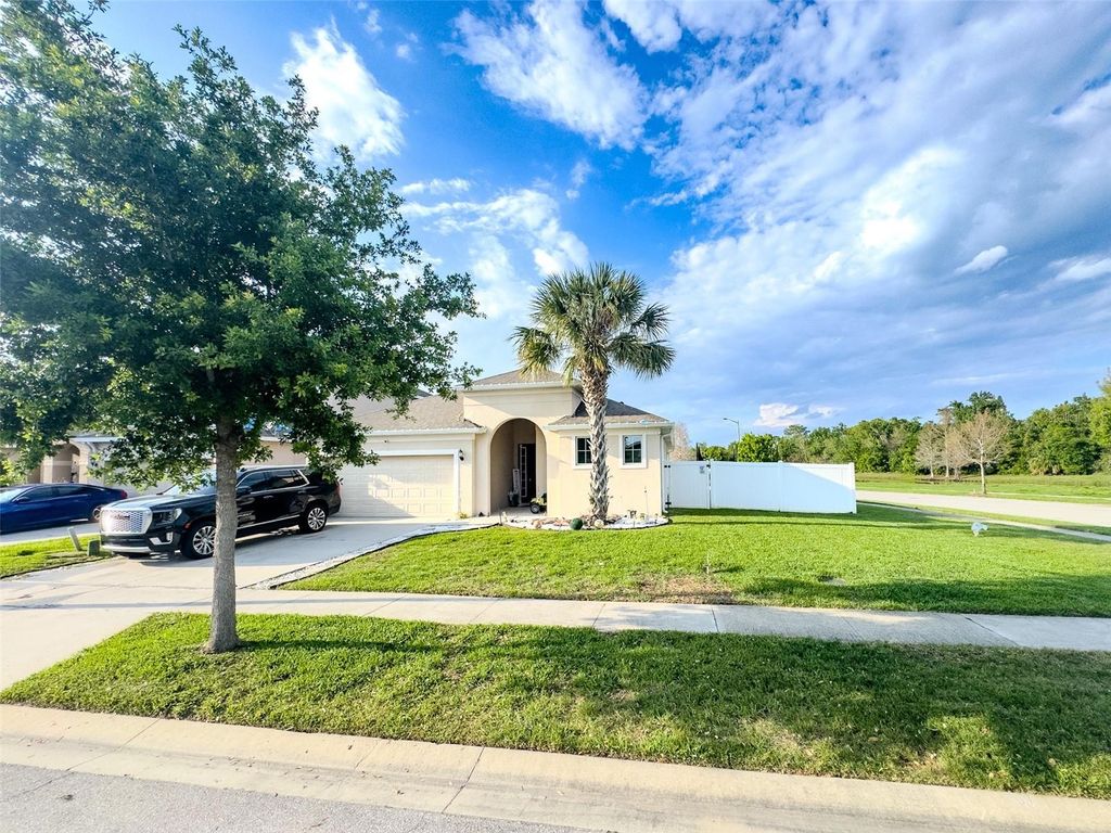 Photo of Kissimmee, FL 34744 (MLS # S5146873)