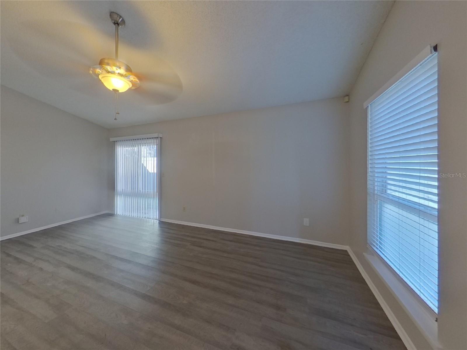 RIVERDALE SUB PH I - Residential Lease