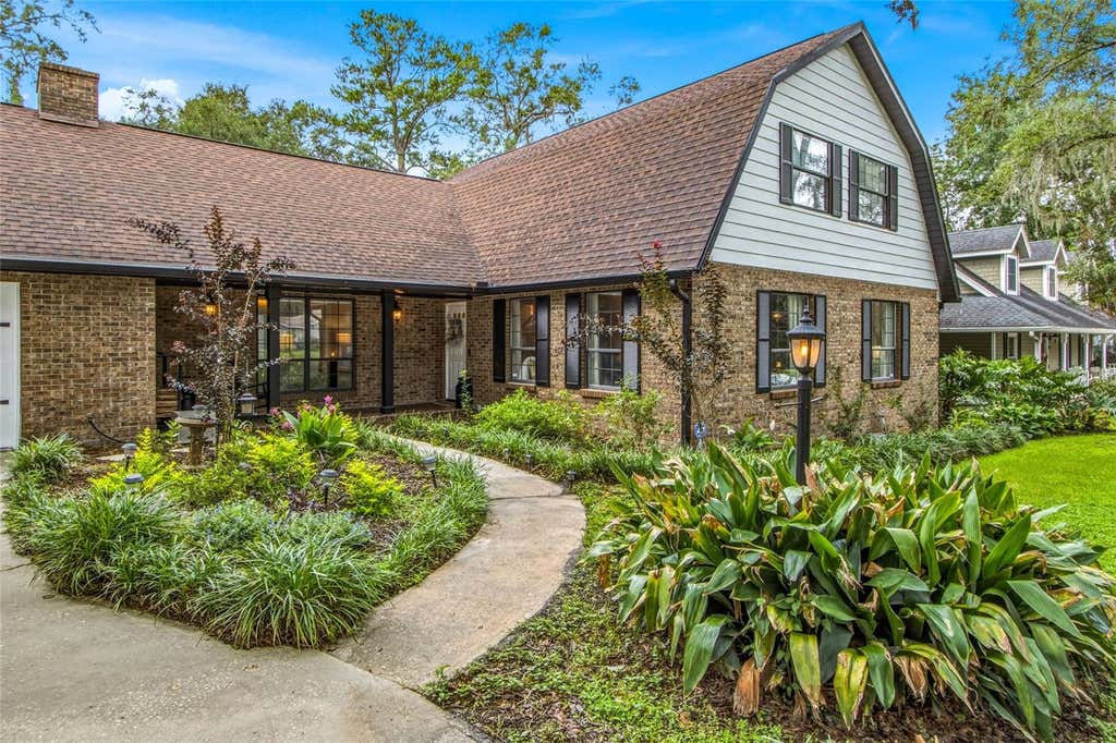 Photo of 527 Colonial Drive, Brooksville, FL 34601 (MLS # W7888164)