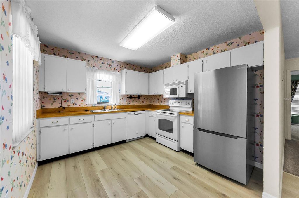 Photo of 675 Fort Duquesna Drive, Sun City Center, FL 33573 (MLS # TB8426638)